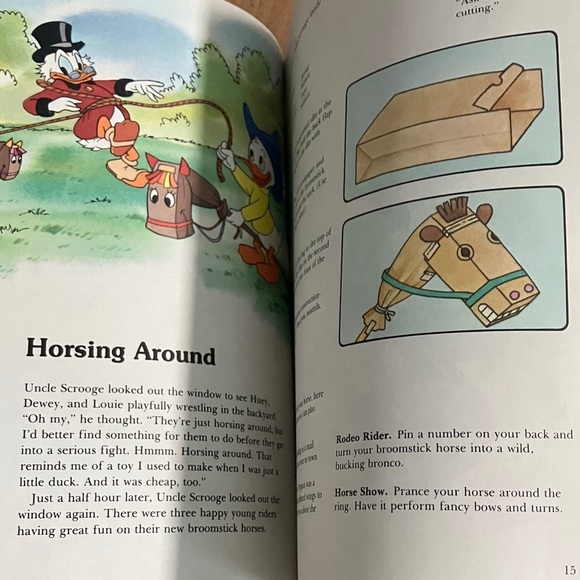 Disney Backyard Cruises vintage 1984 hardcover Book - Picture 9 of 16